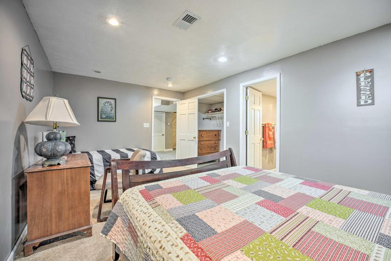 Lovely 3- Bedroom Apartment With Street Parking. Goshen Exterior photo